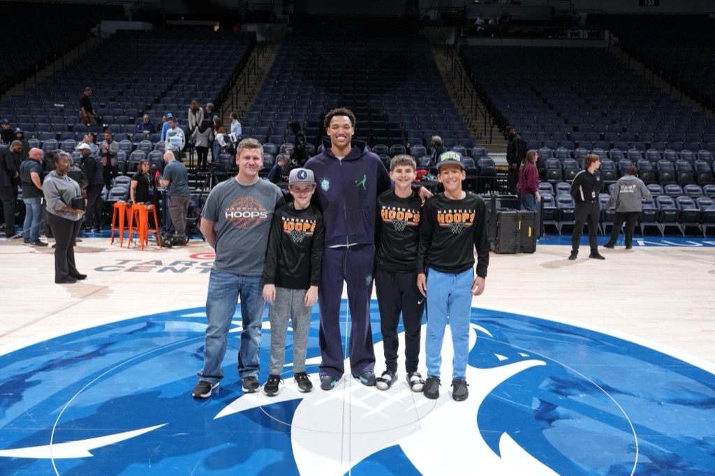 2024_grade_state_champions_timberwolves_night_TW_2024.04.12_ATL_6907