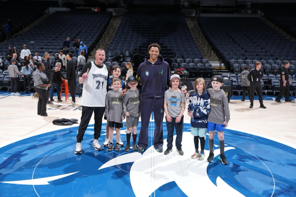 2024_grade_state_champions_timberwolves_night_TW_2024.04.12_ATL_6918