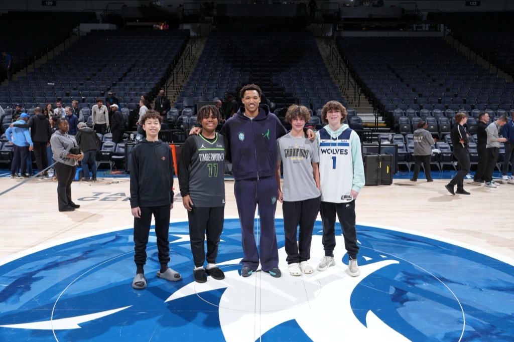 2024_grade_state_champions_timberwolves_night_TW_2024.04.12_ATL_6920