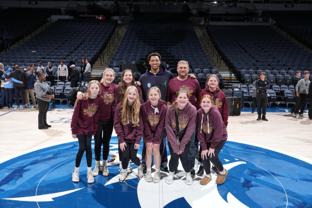 2024_grade_state_champions_timberwolves_night_TW_2024.04.12_ATL_6921