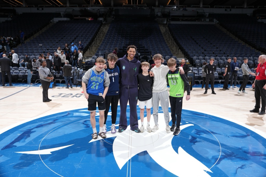 2024_grade_state_champions_timberwolves_night_TW_2024.04.12_ATL_6923