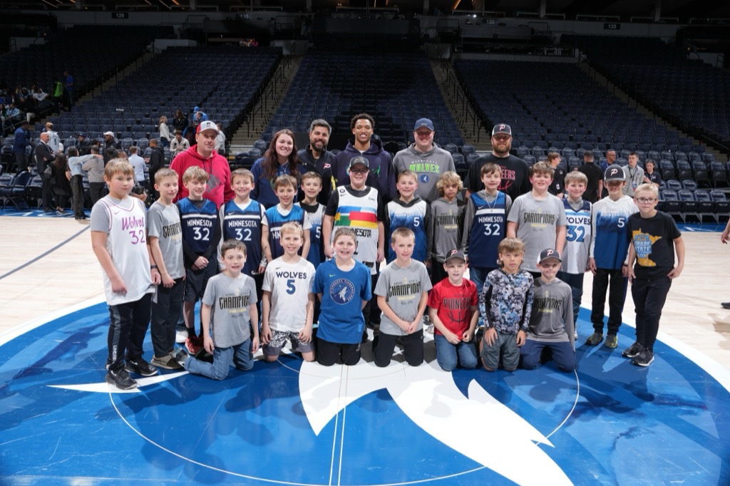 2024_grade_state_champions_timberwolves_night_TW_2024.04.12_ATL_6927
