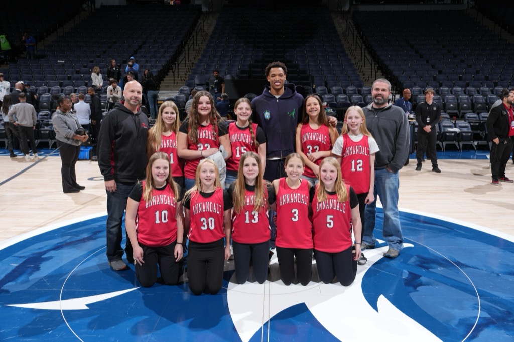 2024_grade_state_champions_timberwolves_night_TW_2024.04.12_ATL_6930