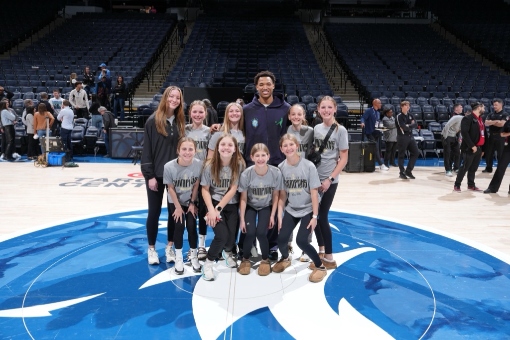 2024_grade_state_champions_timberwolves_night_TW_2024.04.12_ATL_6935