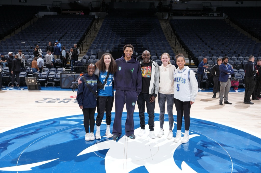 2024_grade_state_champions_timberwolves_night_TW_2024.04.12_ATL_6941