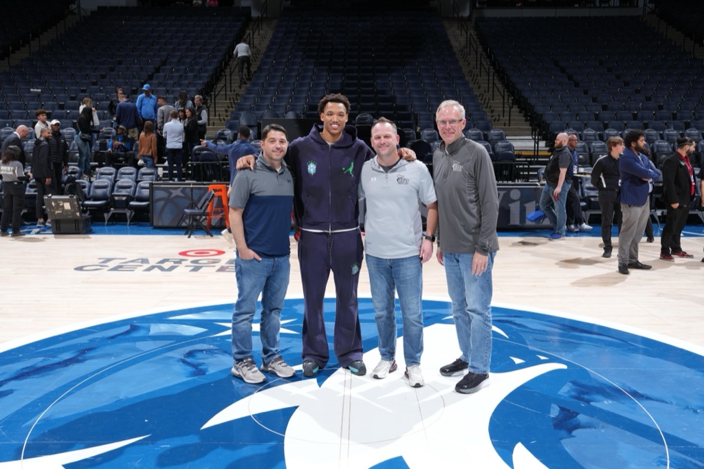 2024_grade_state_champions_timberwolves_night_TW_2024.04.12_ATL_6942